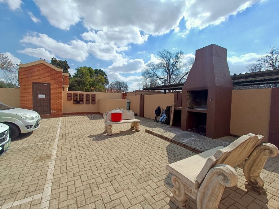 1 Bedroom Property for Sale in Potchefstroom North West